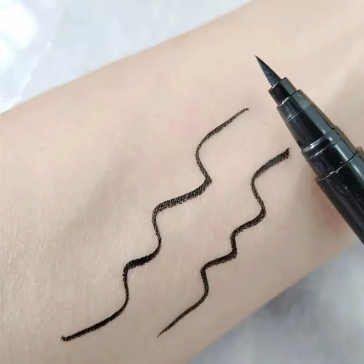 1/5 個液体防水アイライナーペン黒ペンシルクファイバースレ - Waterproof Liquid Eyeliner Pen のレビューと価格
